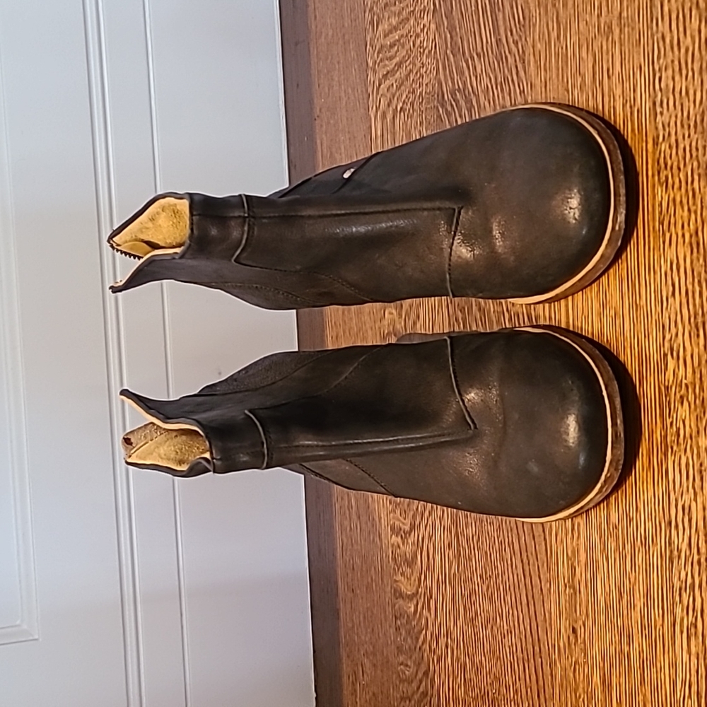 Belgrave Short Leather Boots